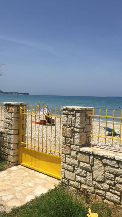 Nikotsaras Beach House Since 1930 อาคาราวี ภายนอก รูปภาพ